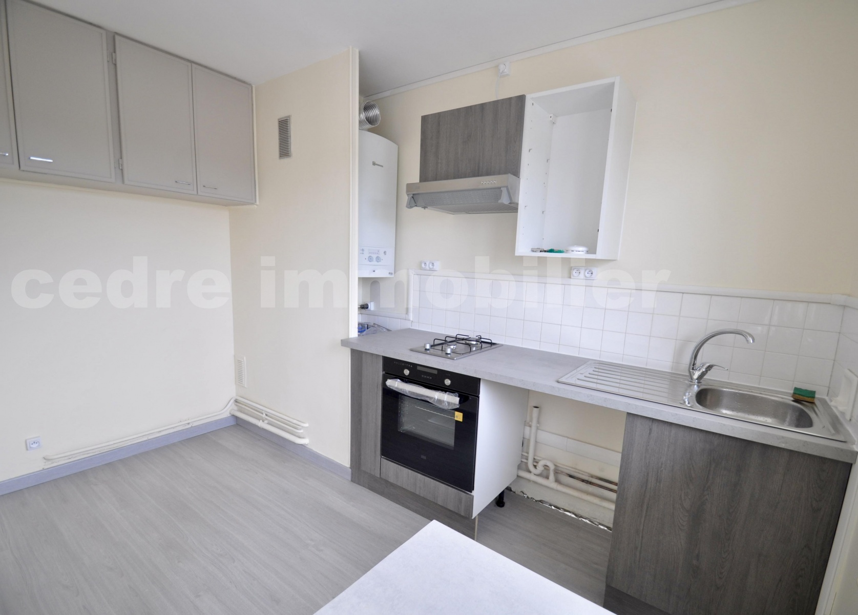 Appartement 1 Pièce(s) SAINT-PRYVE-SAINT-MESMIN