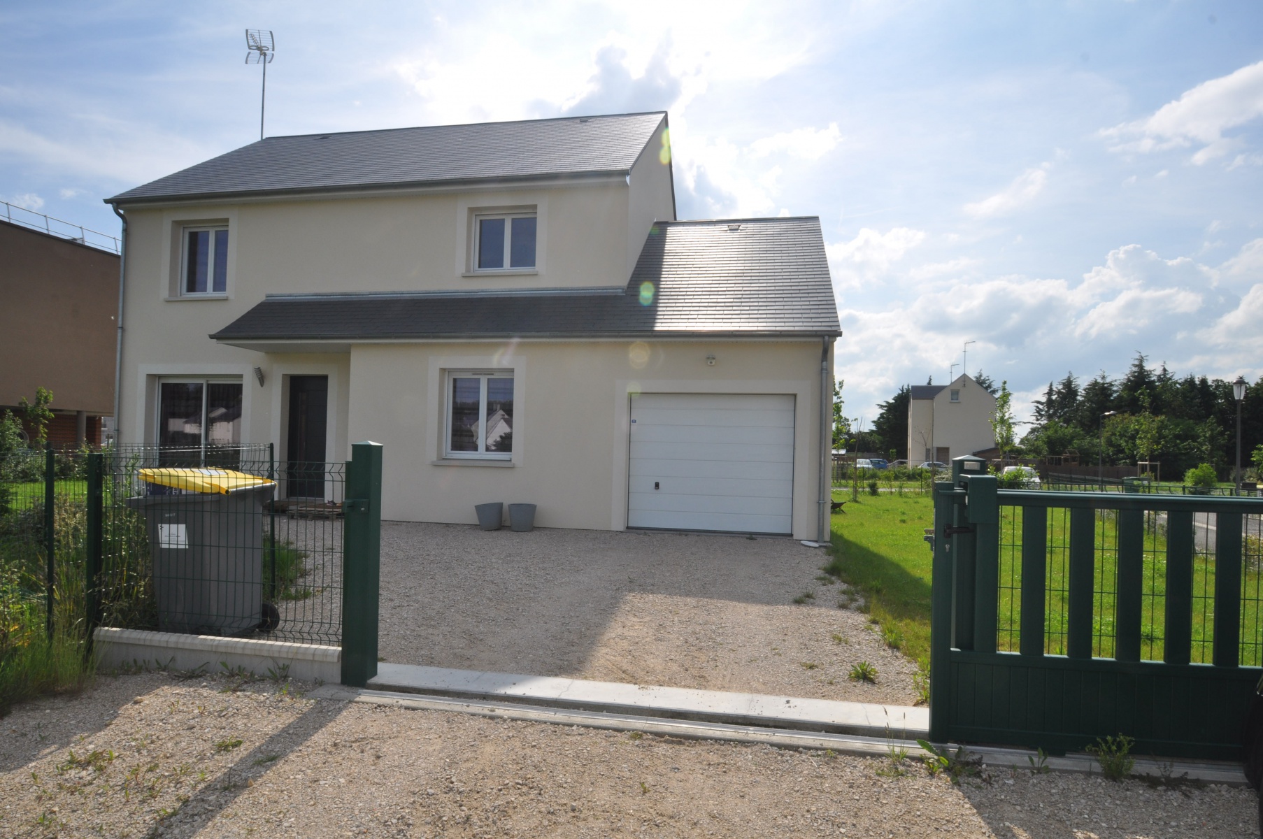 Maison 5 Pièce(s) SAINT-PRYVE-SAINT-MESMIN