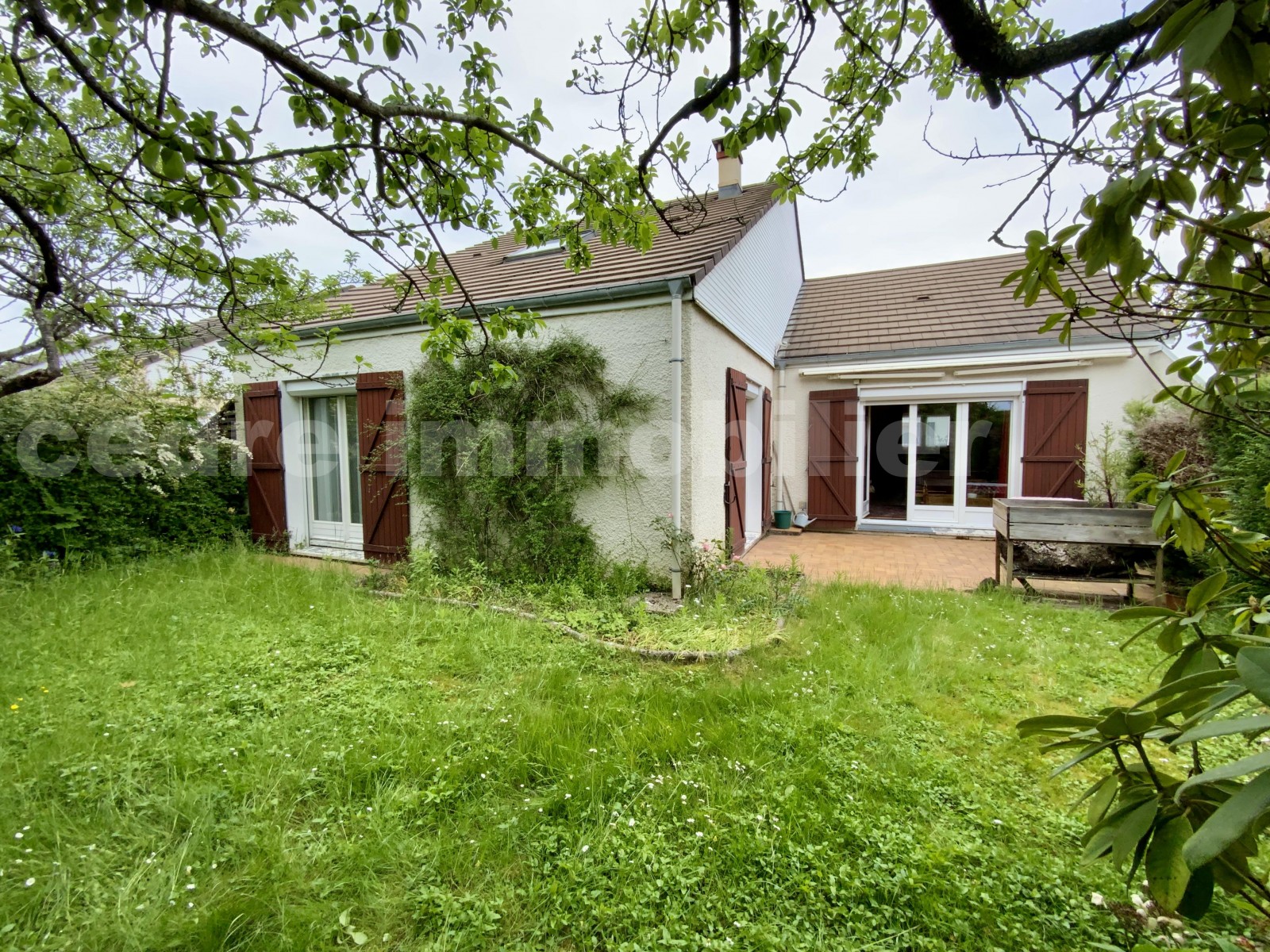 Maison 5 Pièce(s) SAINT-PRYVE-SAINT-MESMIN
